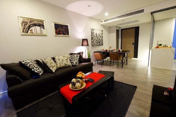 The Room Sathorn-Pan