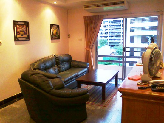 Prasarnmit condo sukhumvit 23