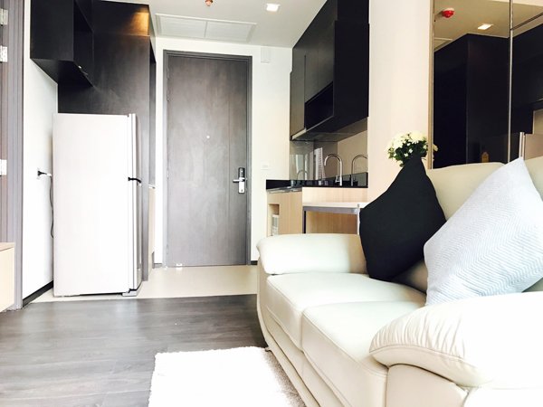 Edge Sukhumvit 23