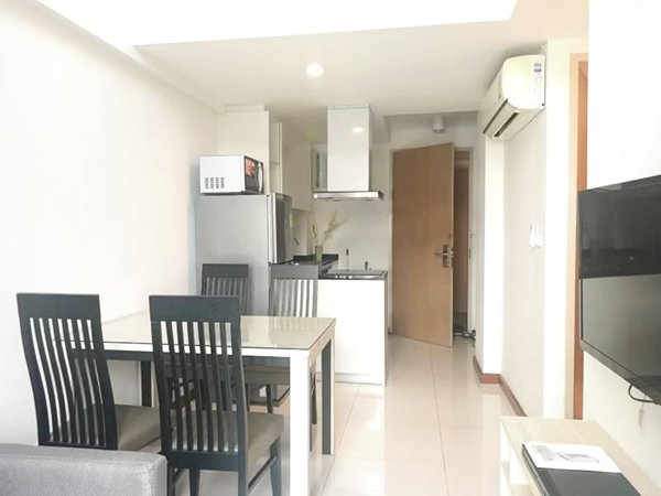 Le Cote Thonglor 8