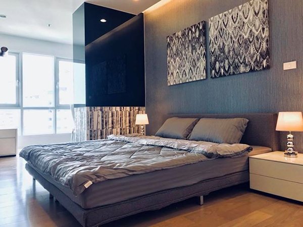 15 Sukhumvit Residences