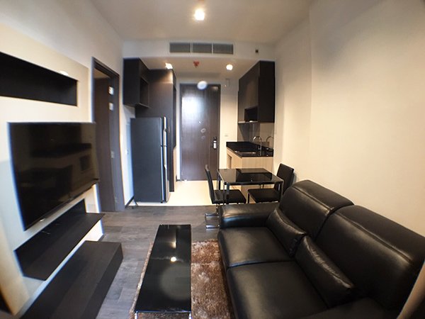 Edge Sukhumvit 23