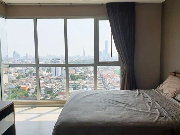 Rhythm Sathorn Narathiwas