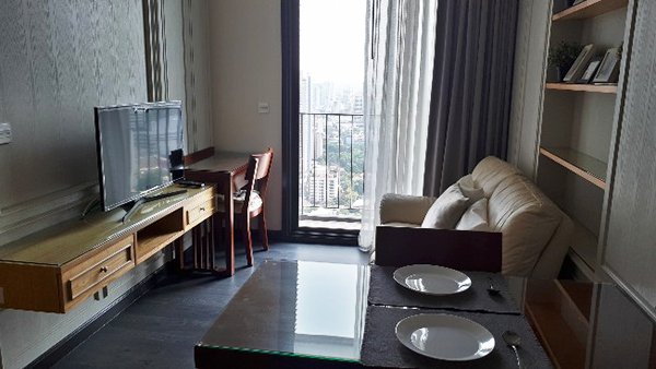 Edge Sukhumvit 23