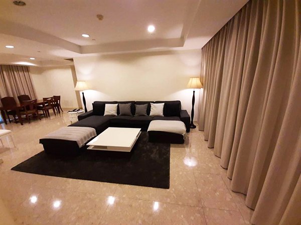 Hampton Thonglor 10