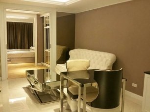 State Tower Silom <strong>flat apartment condo for rent in Saphan Taksin</strong>