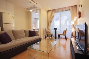Collezio Sathorn Pipat <strong>Chong Nonsi apartment condo for rent</strong>